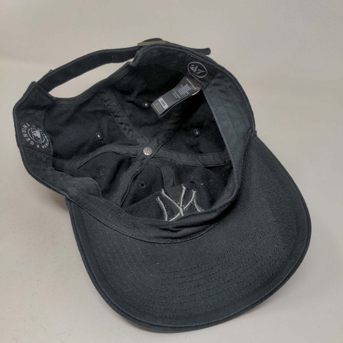 '47 Brand Men's Slideback Hat Black OSFA Embroidered New York Yankees Logo