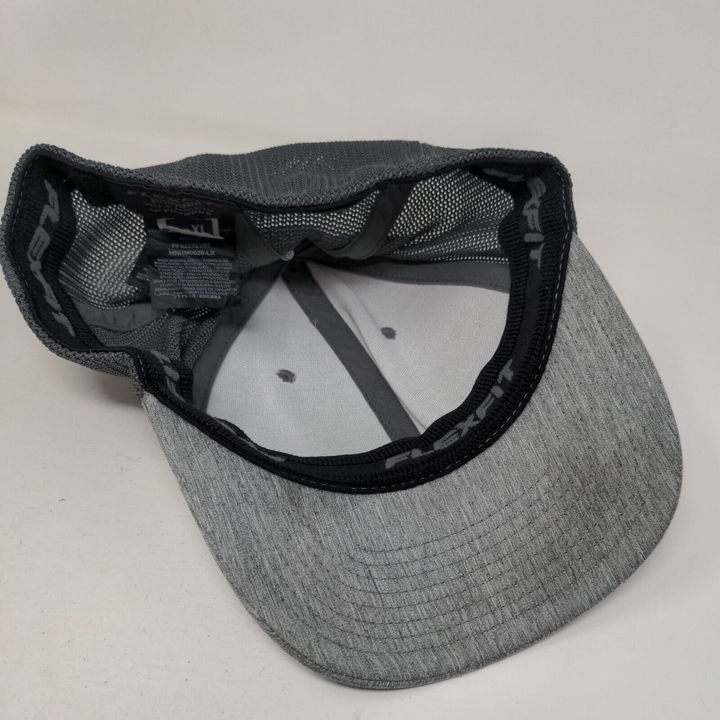 Hurley Fitted Trucker Hat Gray L/XL Embroidered Breathable Mesh Back Yupoong