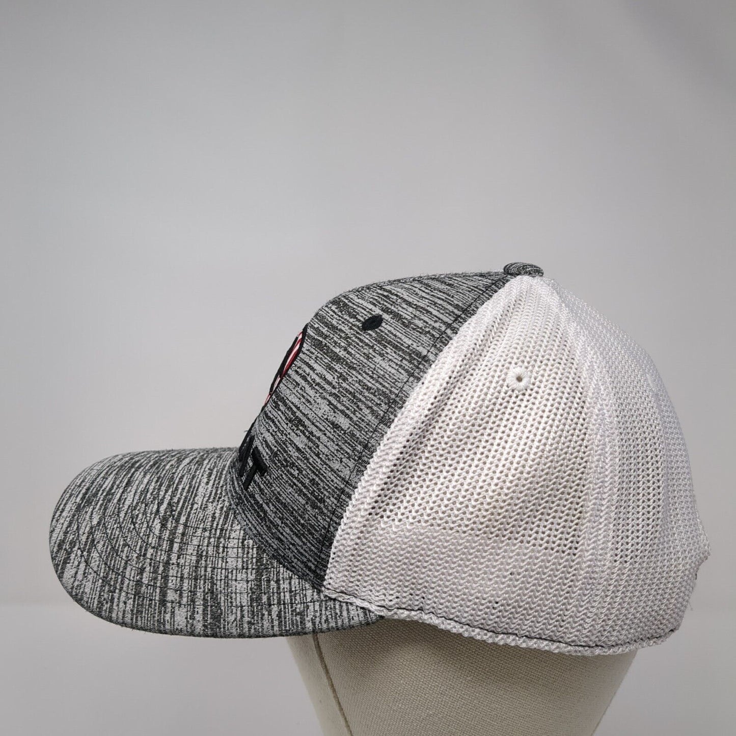 Ariat Snapback Trucker Hat Gray OS Adjustable 110 Flexfit Mesh Back Yupoong