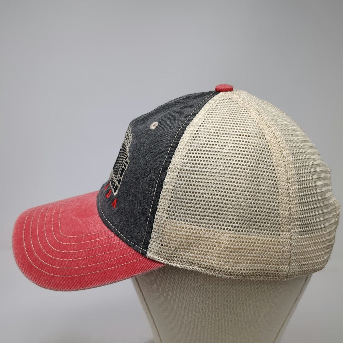 Cap America Trucker Hat Gray Red One Size Ford Rotunda Mesh Snapback hat