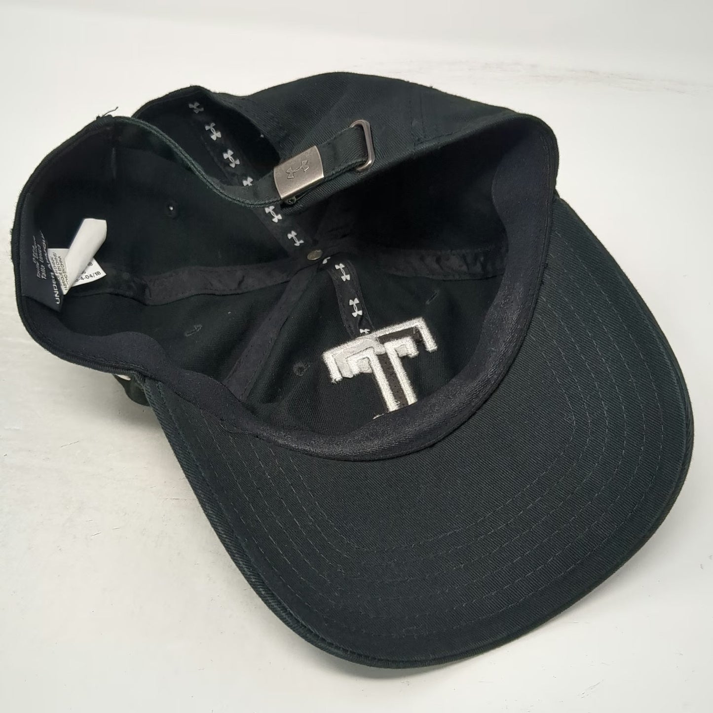 Under Armour Baseball Cap Black One Size Temple University Owls NCAA Logo Hat