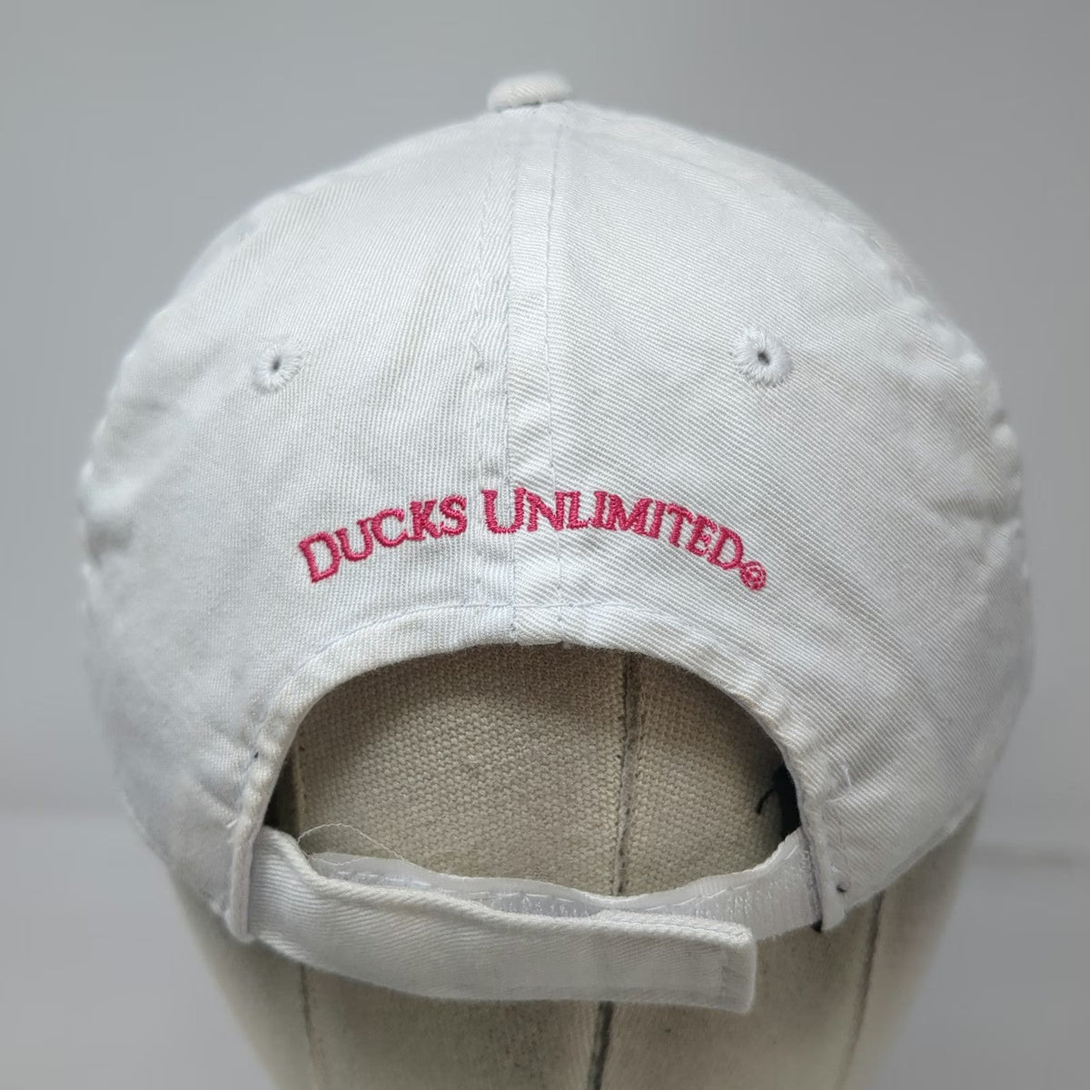 Ducks Unlimited Baseball Cap White Pink One Size Strapback Embroidered Logo Hat