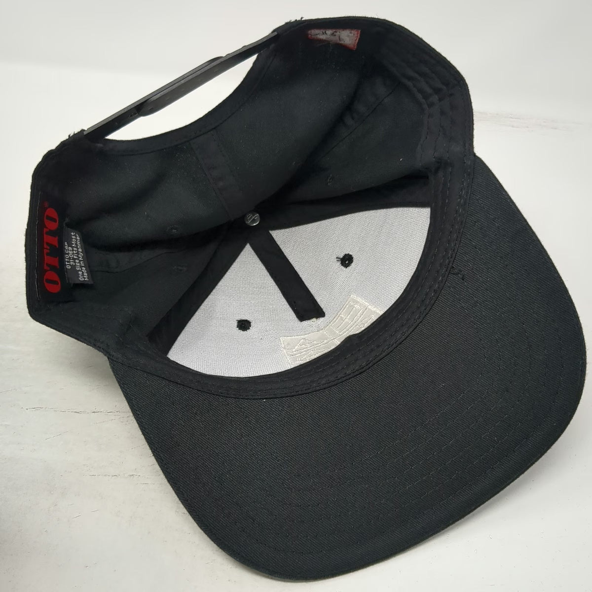 Otto 5 Panel Black Hat One Size Snapback Los Angeles Bunratty Logo Side Patch