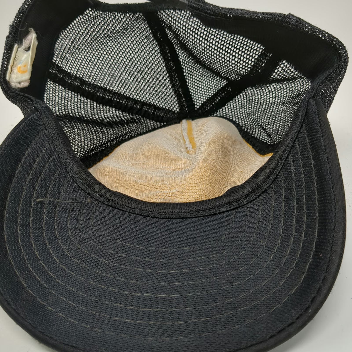 Youngan Trucker Hat Black White One Size Mesh Snapback Kendalls Monkey Bar Foam