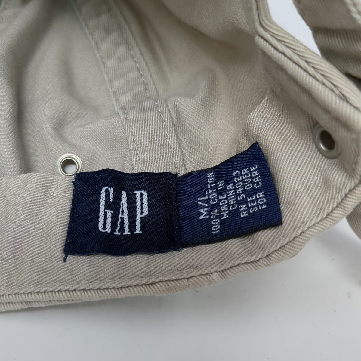 GAP Baseball Cap Beige L Slideback Adjustable Strap Embroidered Letter G hat