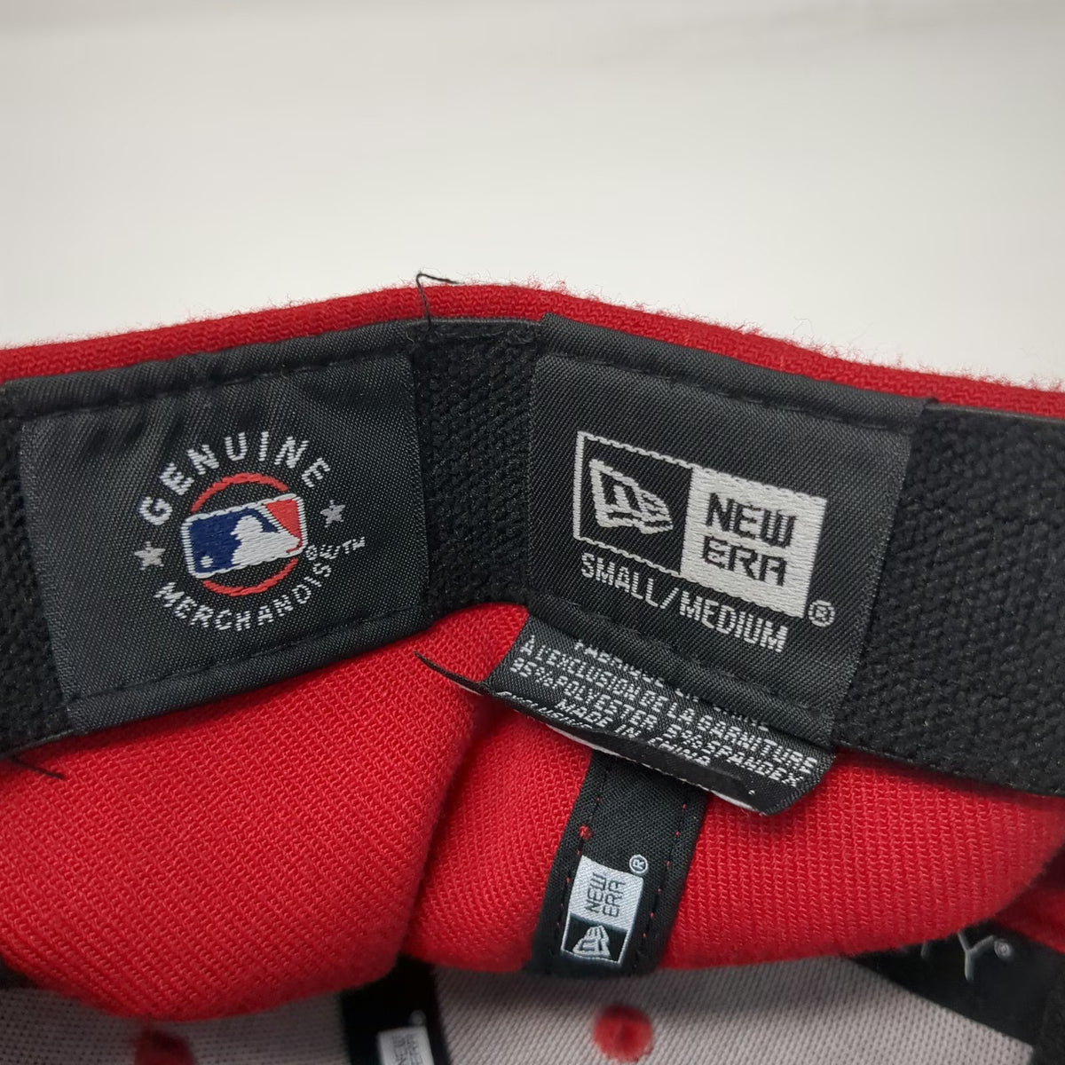 Philadelphia Phillies MLB New Era Baseball Cap Red M 39THIRTY Stretch Fit Hat