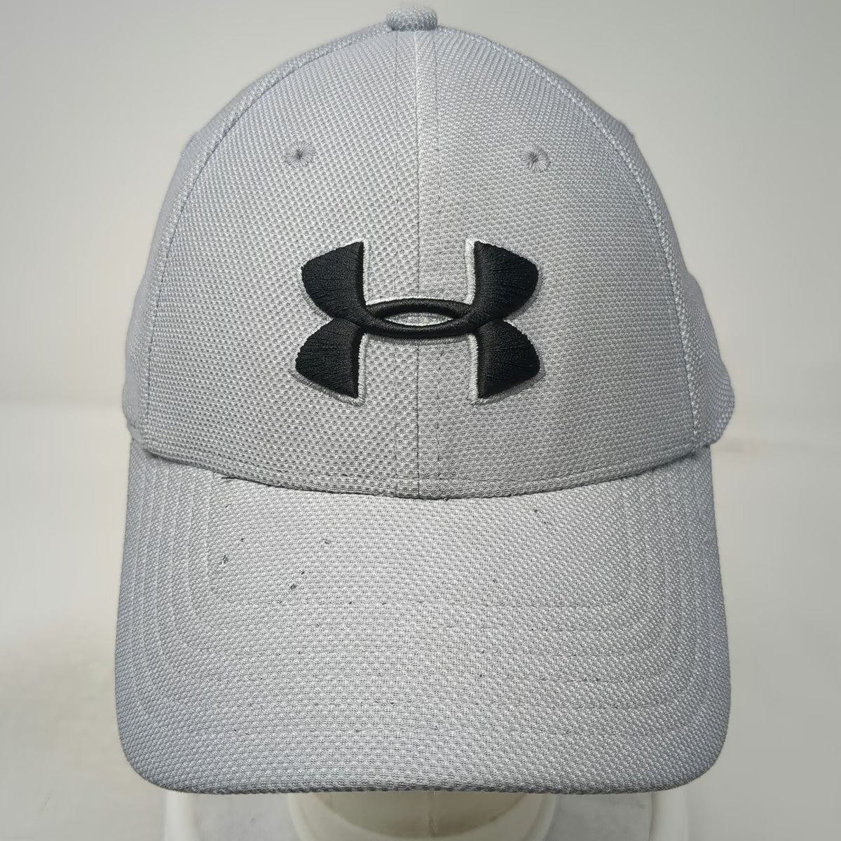 Under Armour Baseball Cap Gray XL Fitted Mesh Stretch Fit Breathable Hat