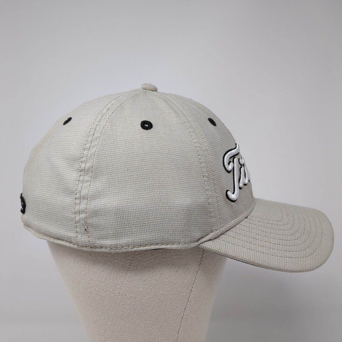 Titleist Fitted Golf Hat Tan M/L Embroidered Lightweight Vented Holes 6 Panel