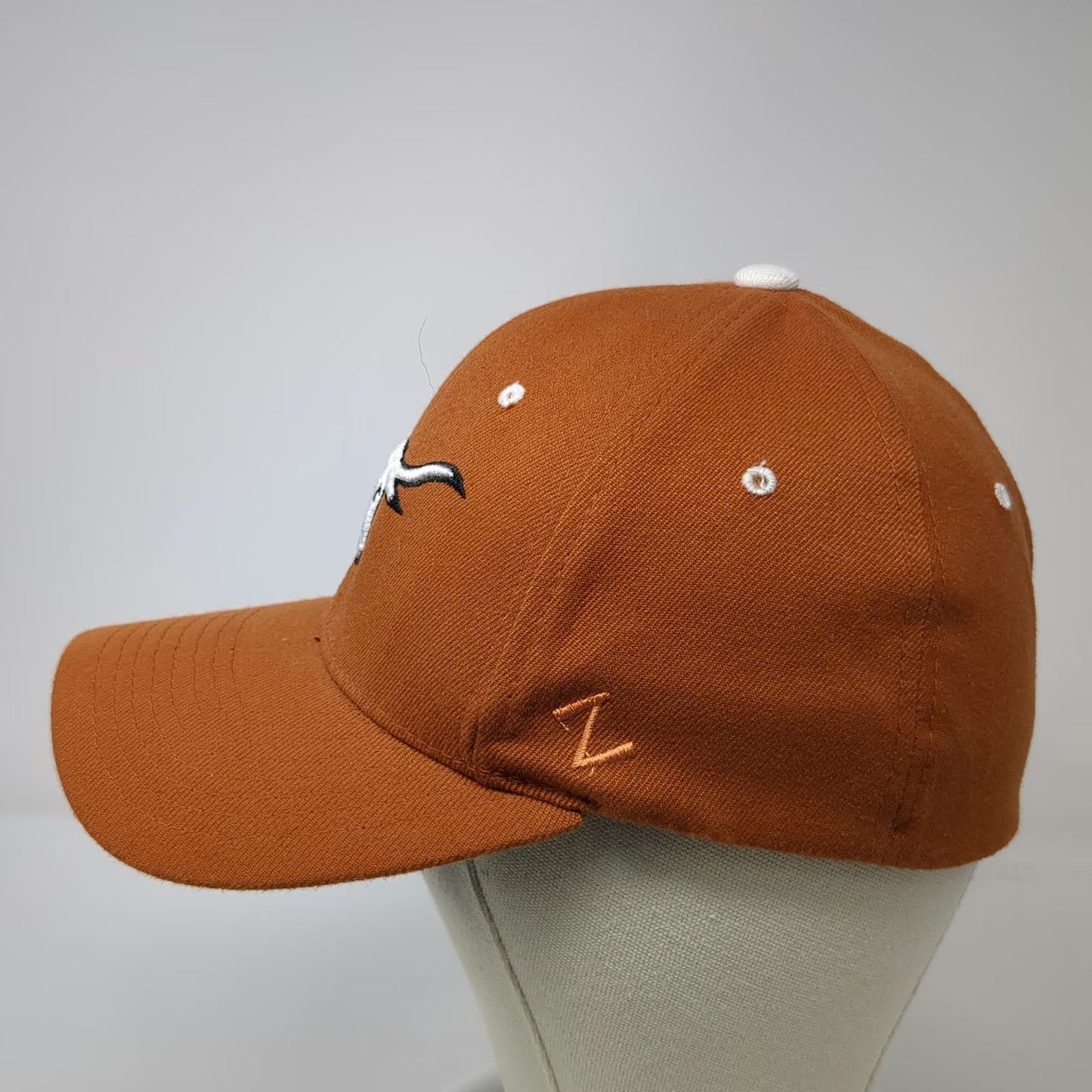 Texas Longhorns NCAA Zephyr Cap Brown White L Stretch Fit Embroidered Z-Fit Hat