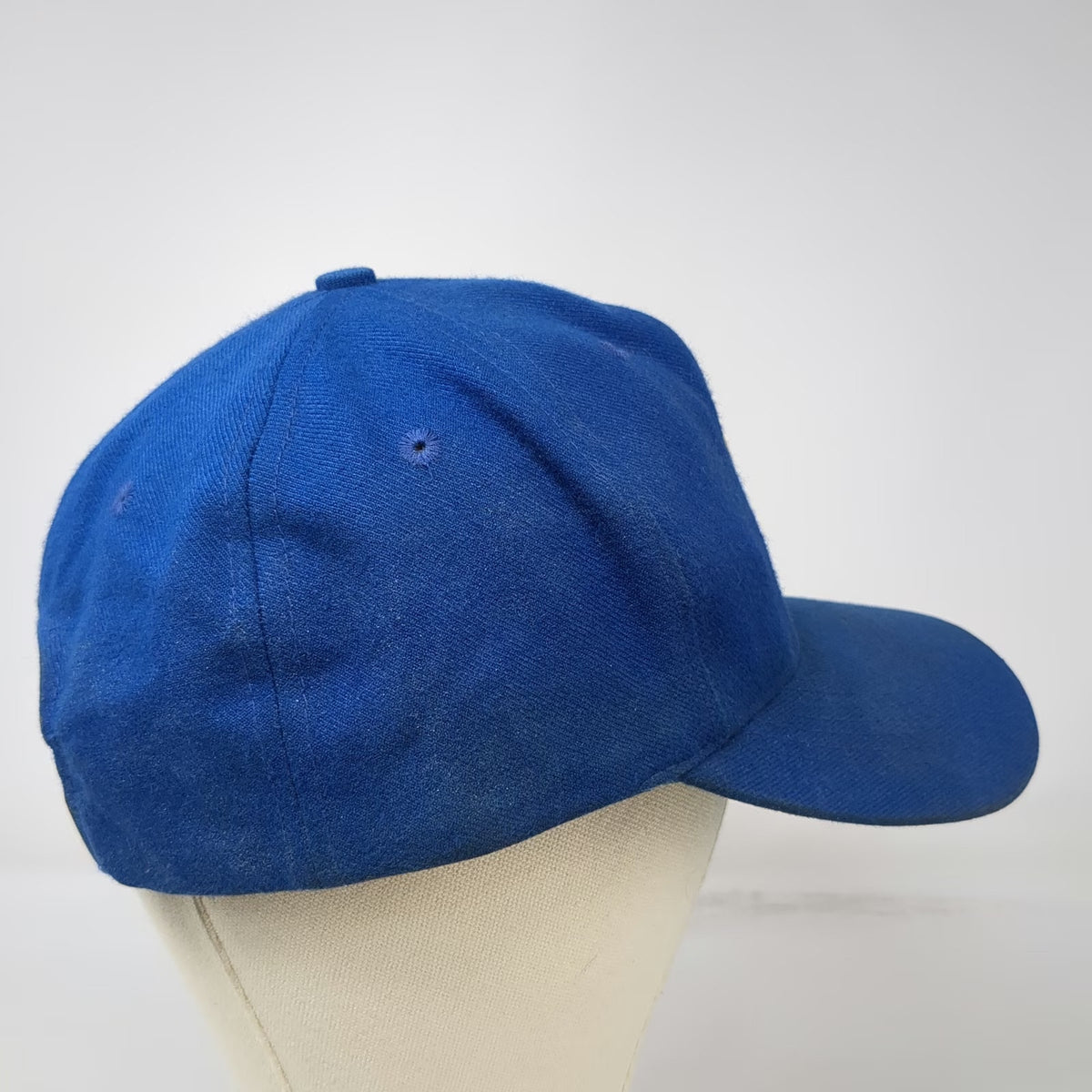 K-C Snapback Blue Hat One Size Warner Bros WB Shield Logo Green Underbrim