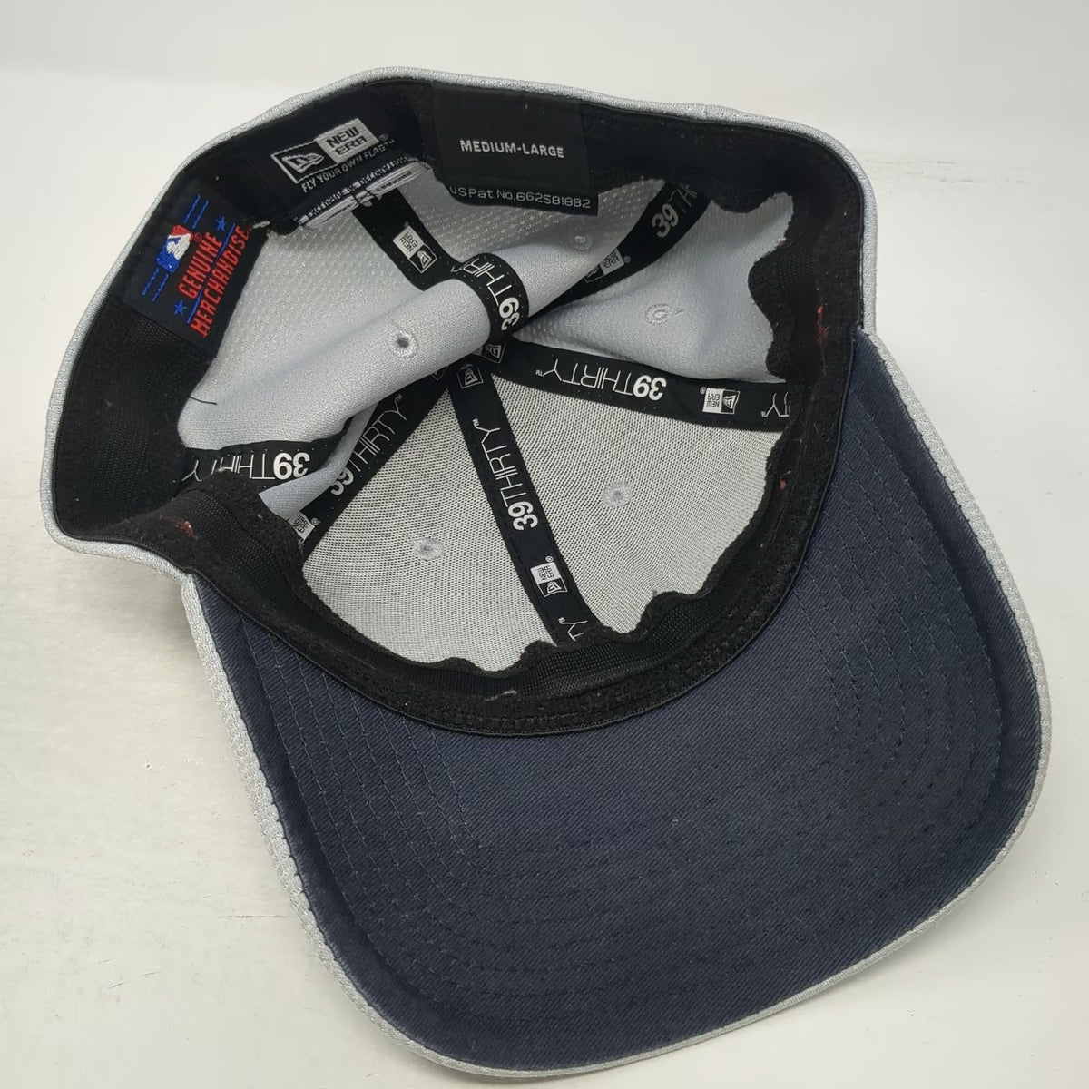 New York Yankees MLB New Era Baseball Cap Gray Blue L 39THIRTY Stretch Fit Mesh