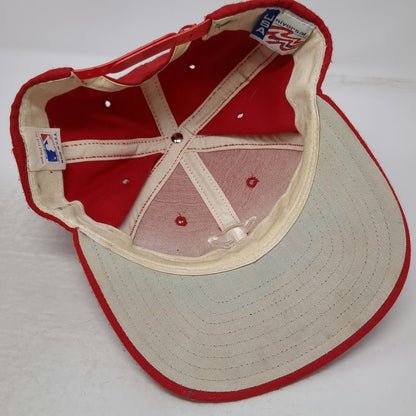 Universal Snapback Red Phillies MLB Baseball Flat Brim USA Made Hat P Vintage