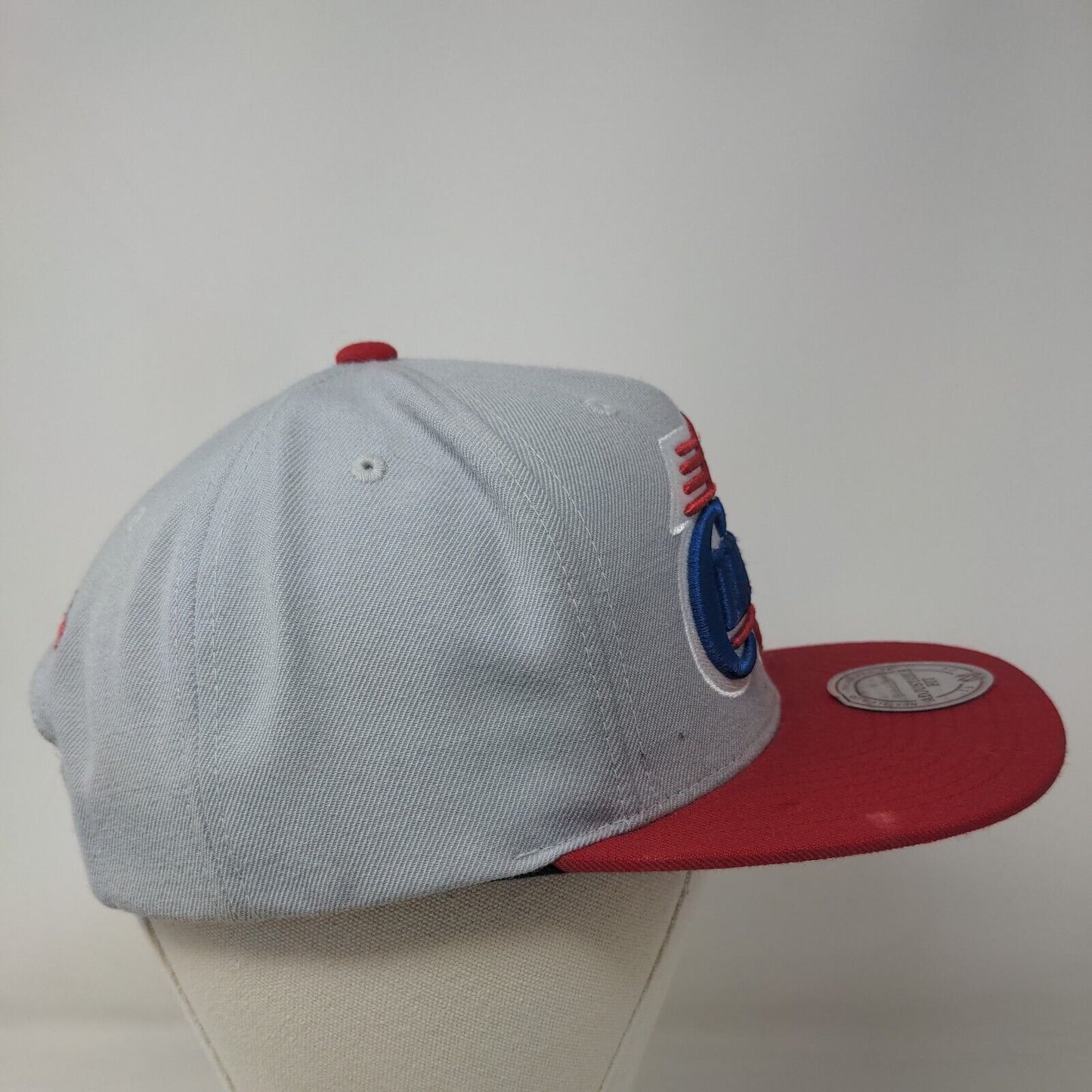 Mitchell & Ness Men's Snapback Hat Gray OSFA Embroidered Los Angeles Clippers