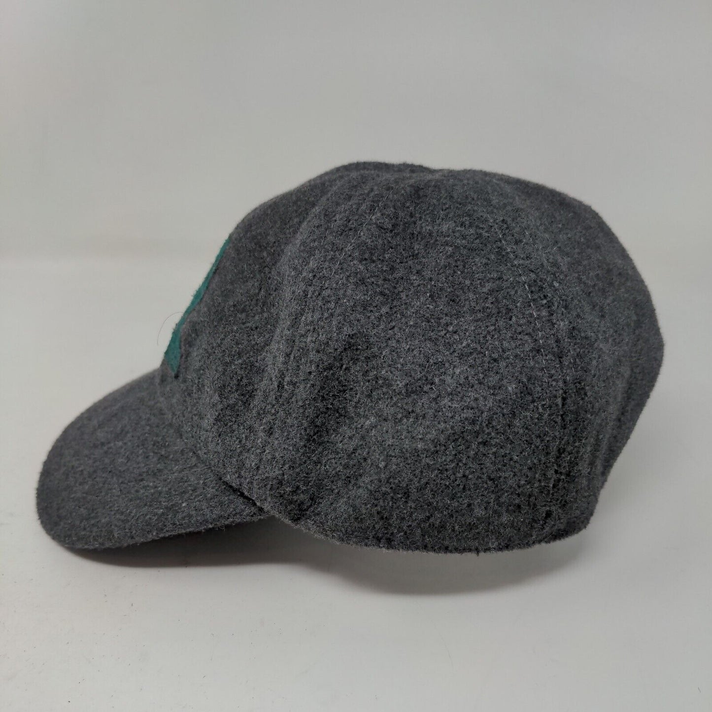 Unbranded Boy's Toddler Fitted Hat Gray size 2T-5T Embroidered R Logo