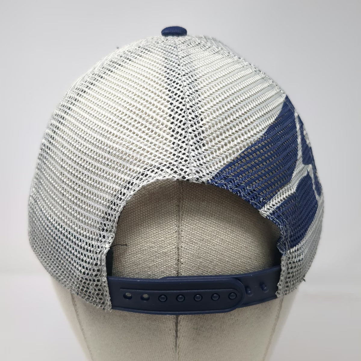 Seattle Seahawks NFL Team Apparel Blue White One Size Trucker Hat Mesh Snapback