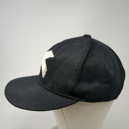 Quanhaigou Snapback Black One Size Flat Brim Embroidered X Crossed Hands Hat
