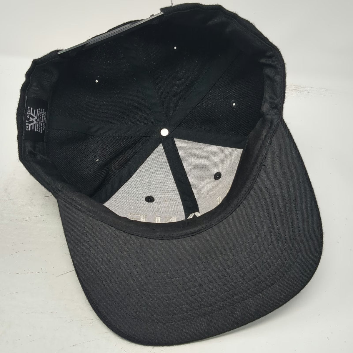 East West Embroidery Snapback Black One Size Slane Irish Whiskey Hat Acrylic