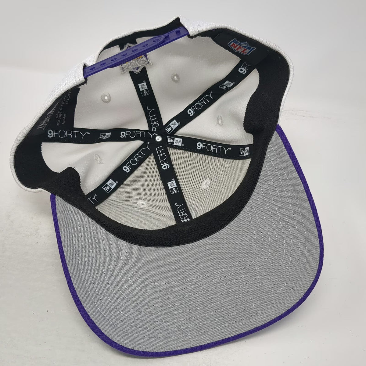 New Era Snapback White Purple One Size NFL Minnesota Vikings Embroidered Hat
