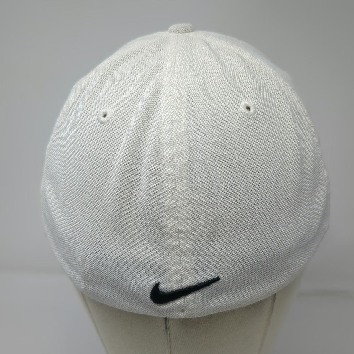 Nike Golf Baseball Cap White M Flexfit VR 20XI Swoosh Hat Sport Logo