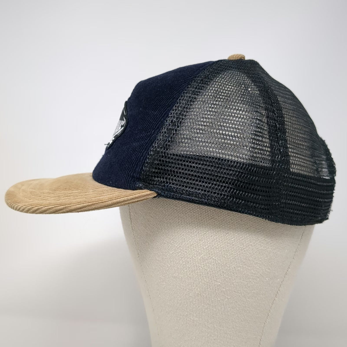 Vans Trucker Hat One Size Blue Beige Corduroy Snapback Mesh Back Skateboard Logo