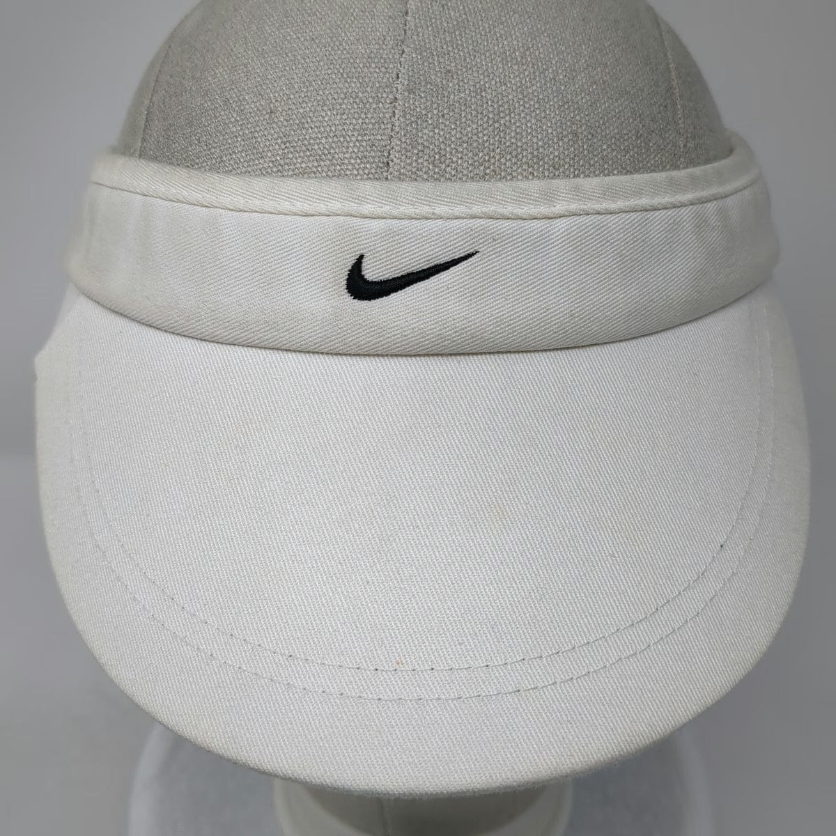 Nike Visor White One Size Dri-Fit Cotton Hat Strapback Swoosh Shield Golf
