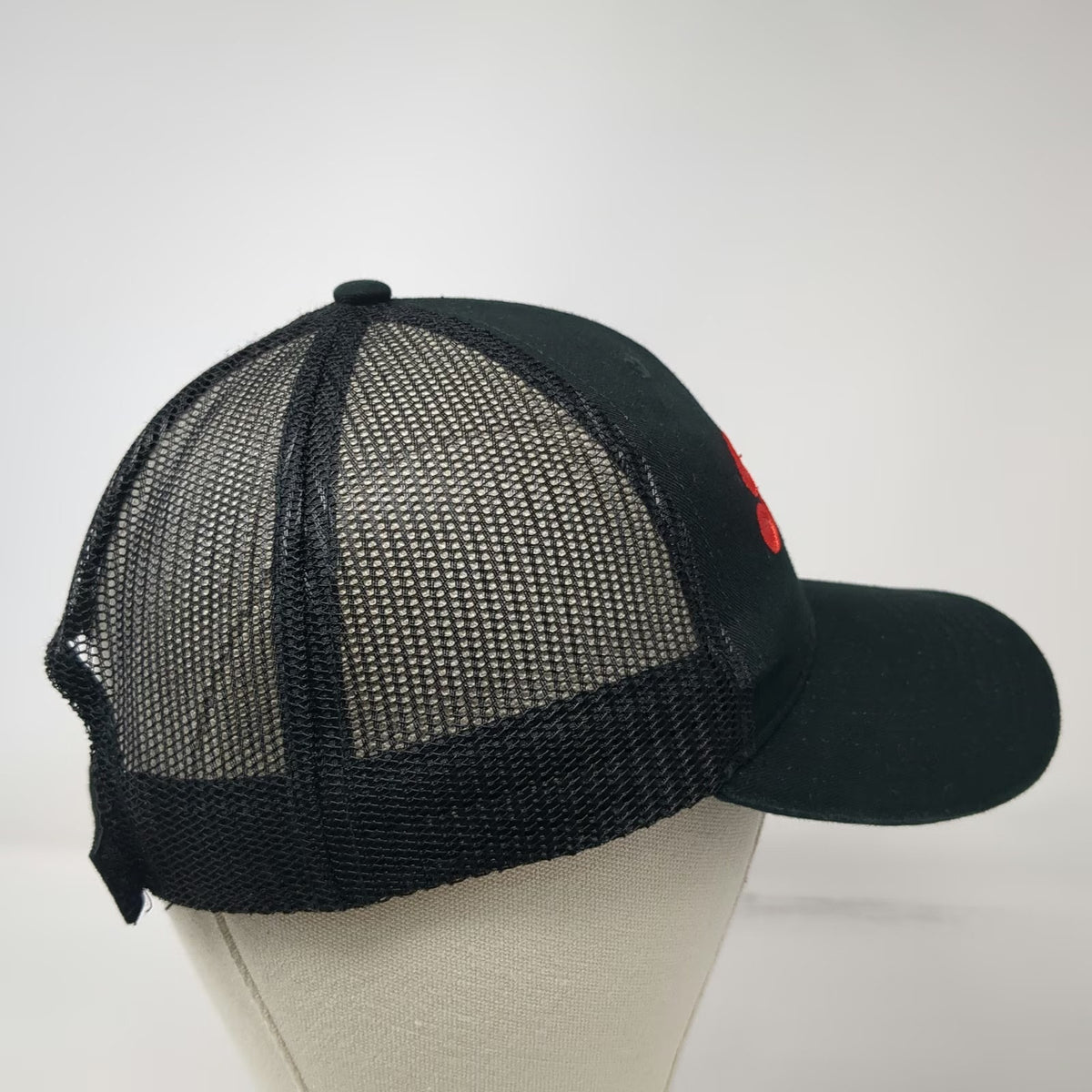 Sawyer Baseball Cap Black One Size Mesh Strapback Red Embroidered Logo Hat