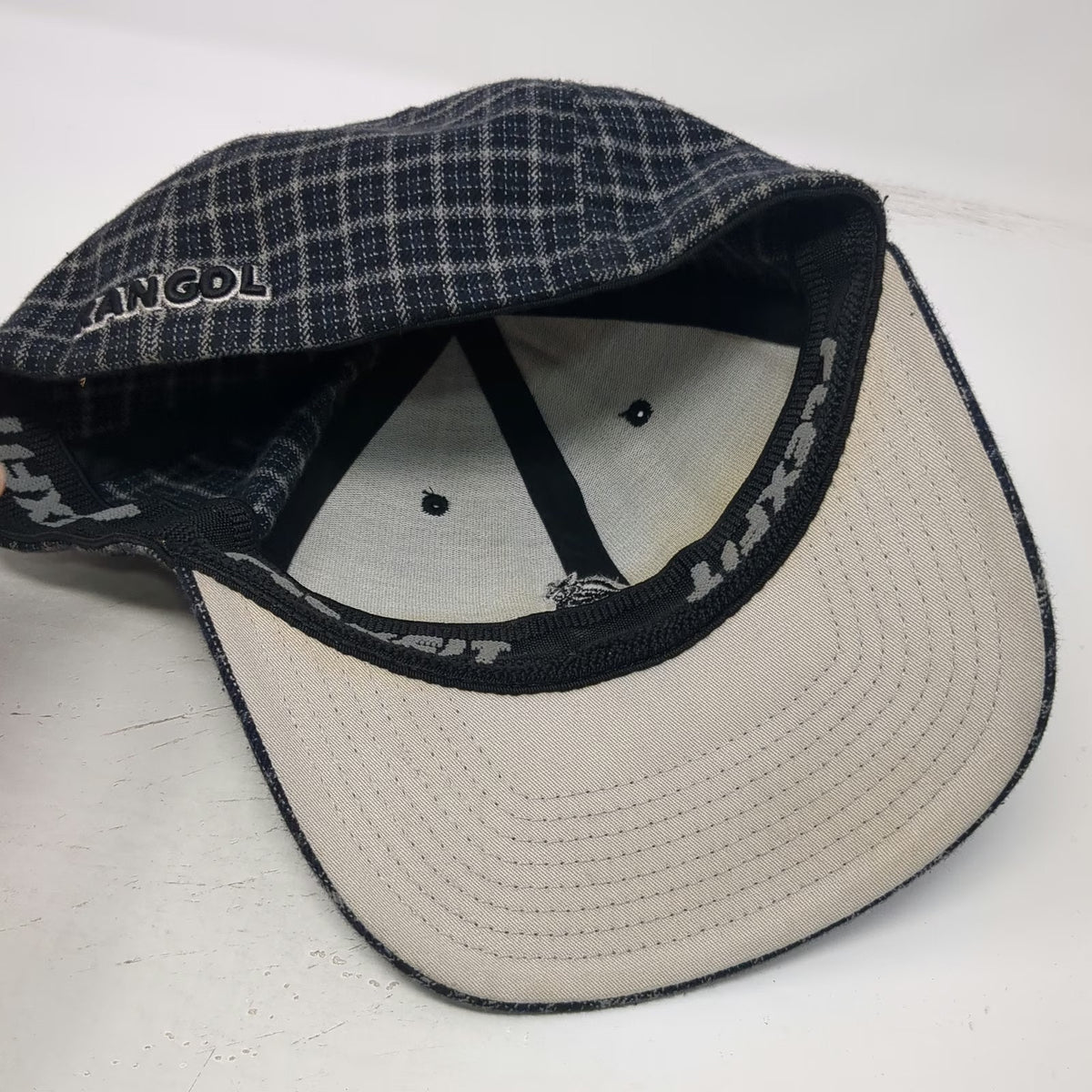 Kangol Baseball Cap Blue Gray White XL Flexfit Mini Plaid Kangaroo Logo Hat