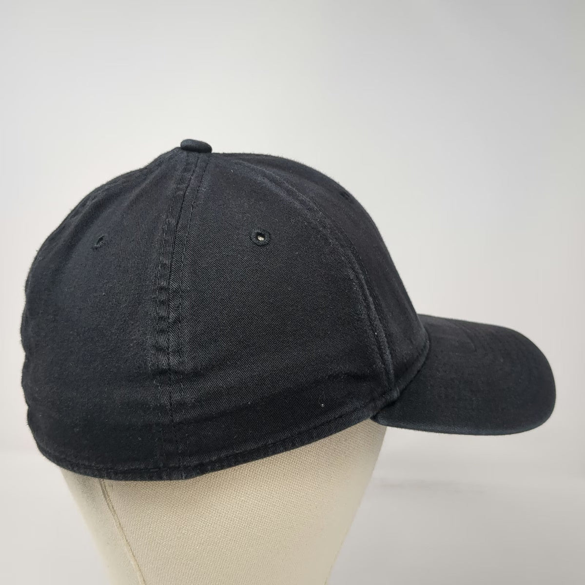 New Era 39THIRTY Baseball Cap Black XL Interlocking TF Logo Stretch Fit Hat