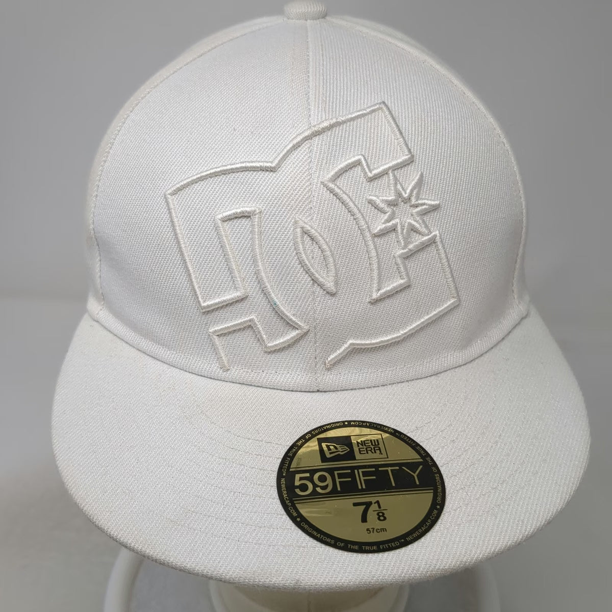 New Era MLB Baseball Cap White 7 1/8 Fitted 59FIFTY DC Logo Tonal Flat Brim