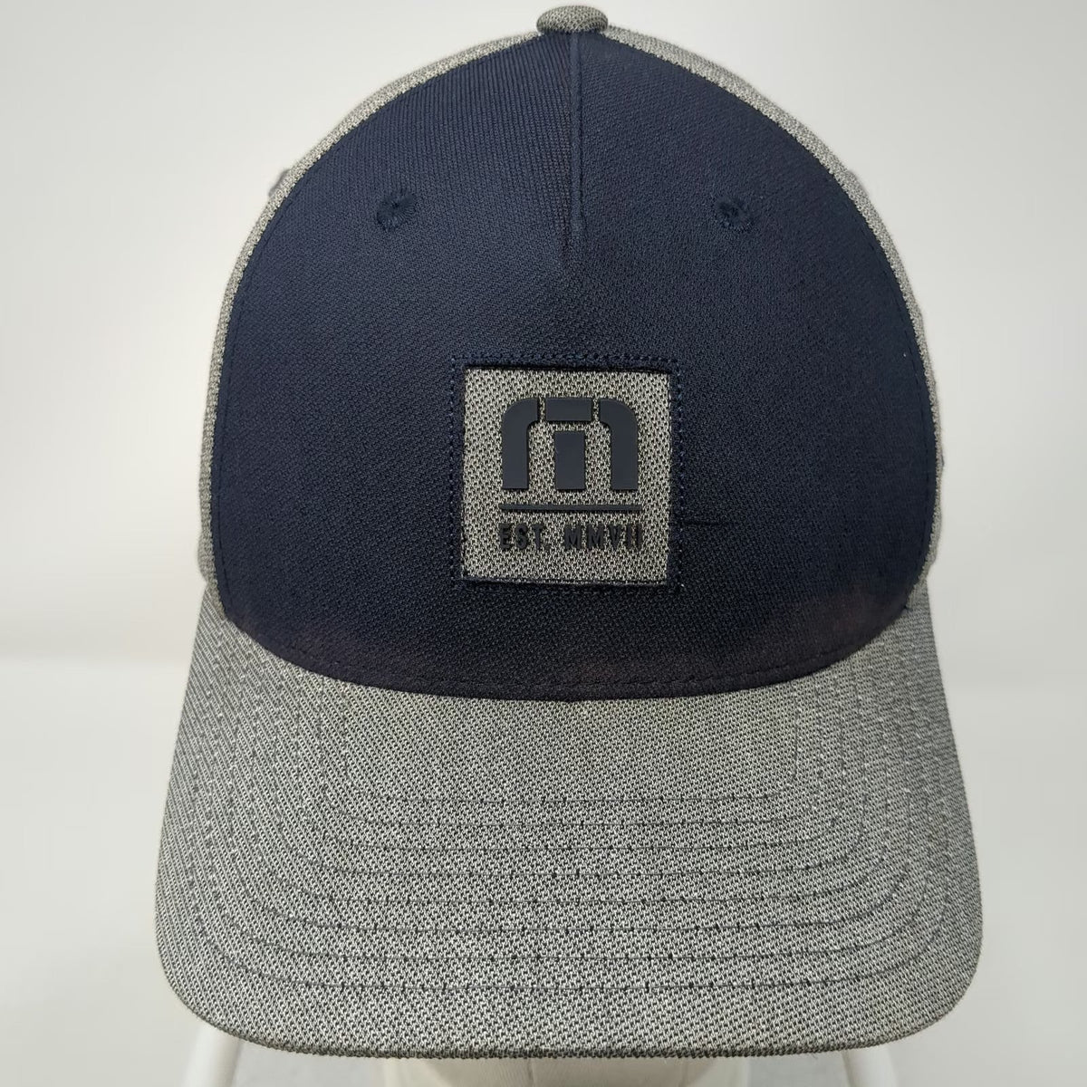TravisMathew Baseball Cap Gray Blue XL Flexfit Golf Club California Hat
