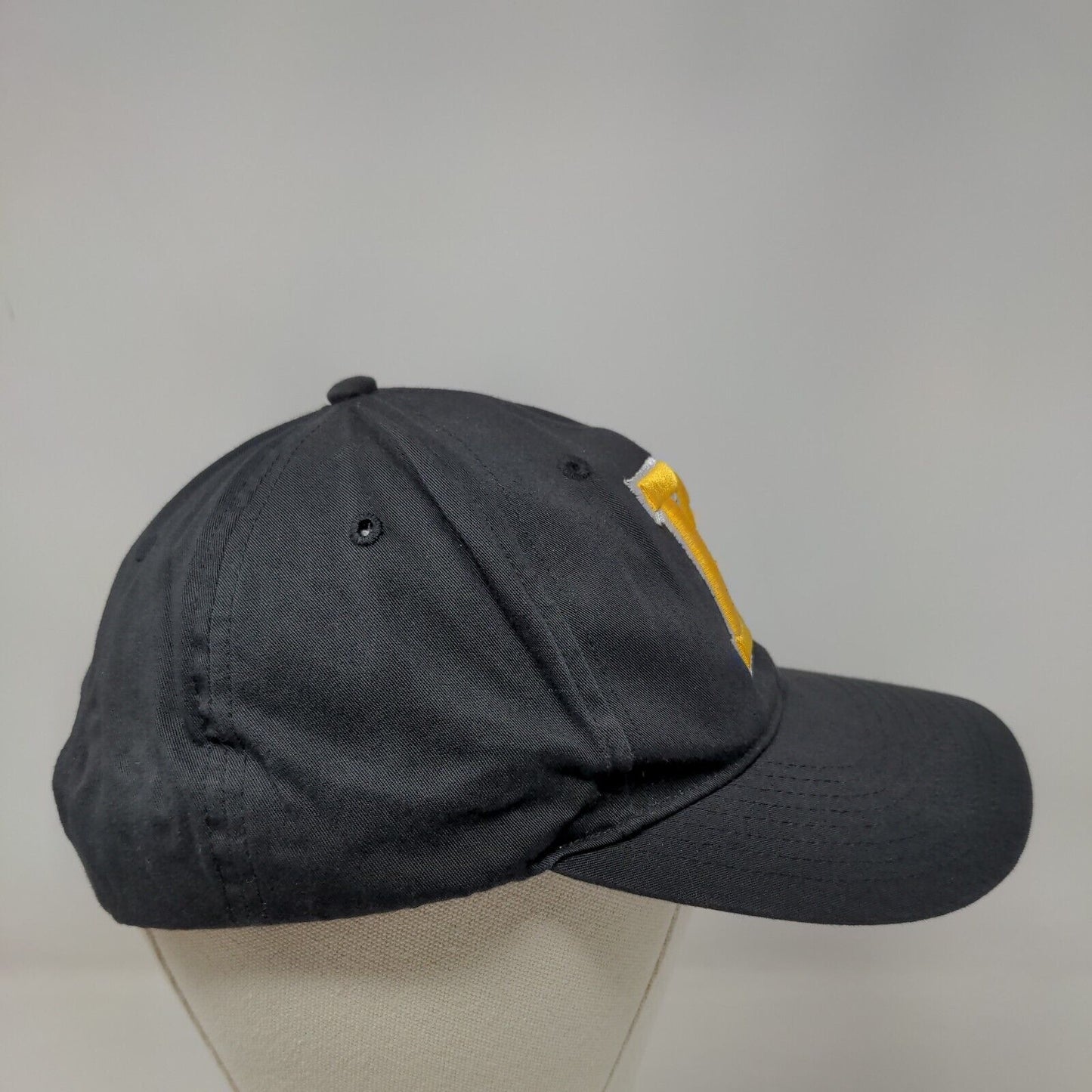 D2 Snapback Hat Black Medium-Large Embroidered Richardson Pro 212