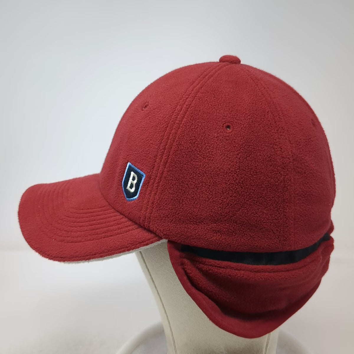 G.H. Bass & Co Trapper Cap Red Fleece Winter Hat Shield Logo Ear Flaps Vintage