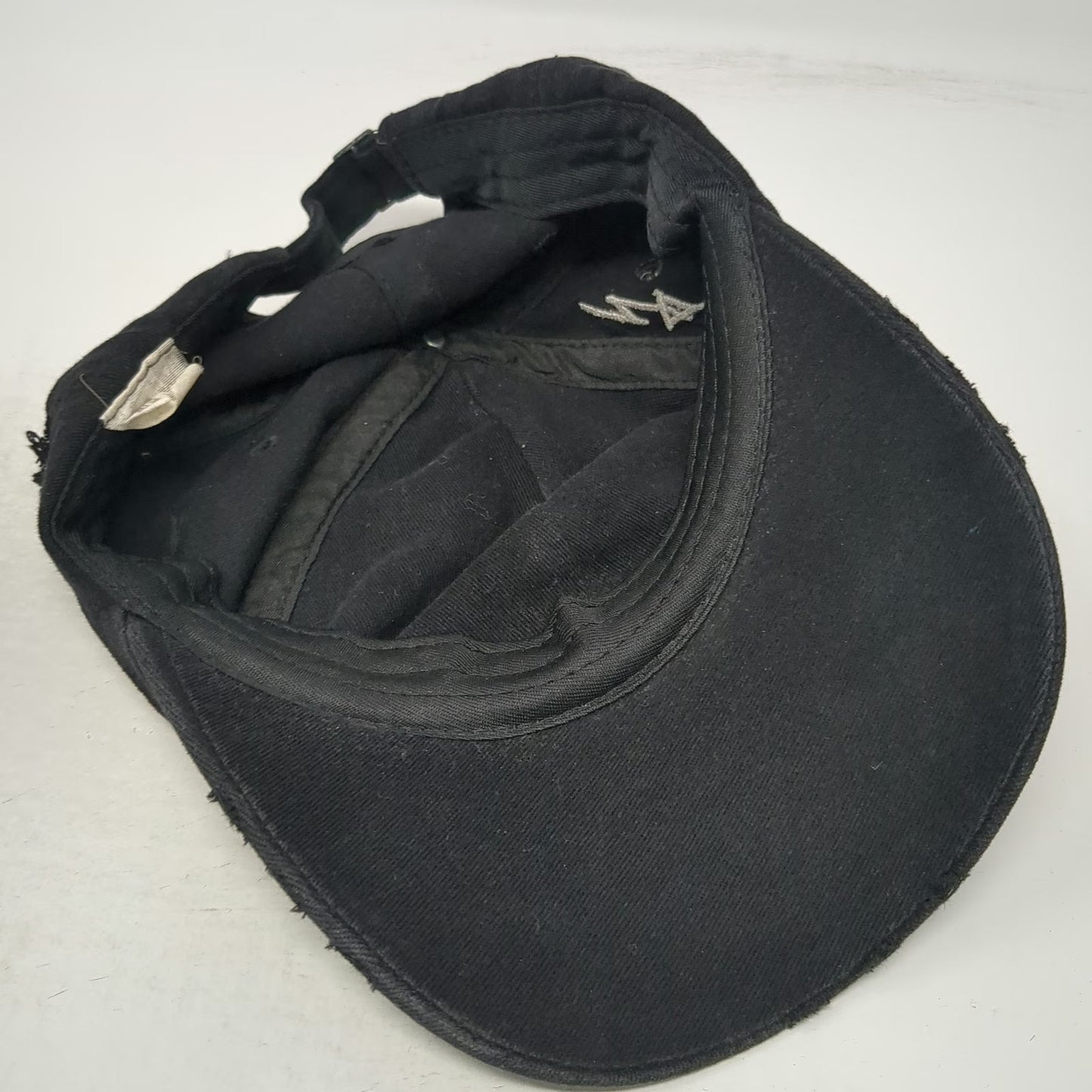Black Baseball Cap OS Distressed Metal Rings Embroidery Slideback Hat Cotton