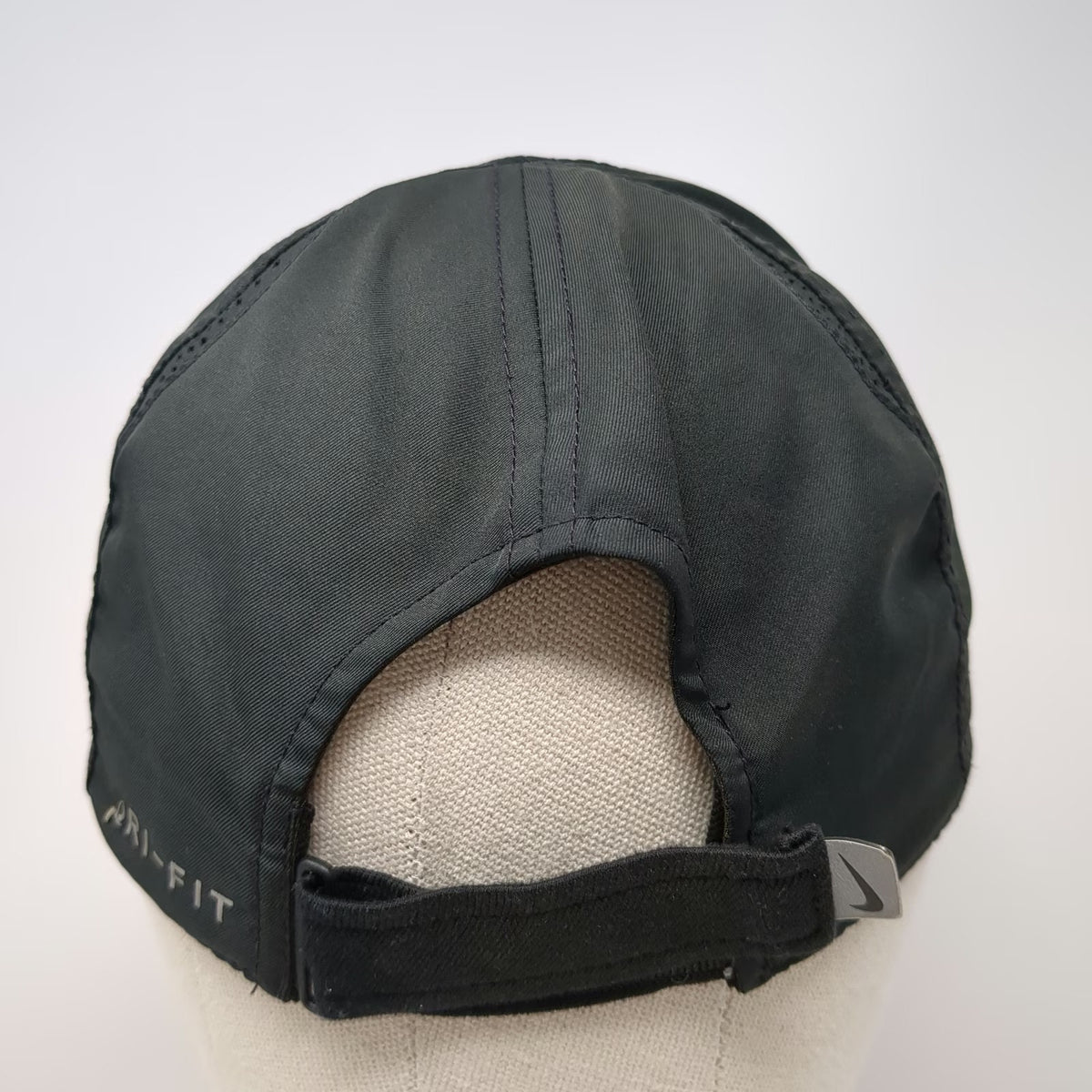 Nike Baseball Cap Black One Size Dri-FIT Featherlight Strapback Running Hat