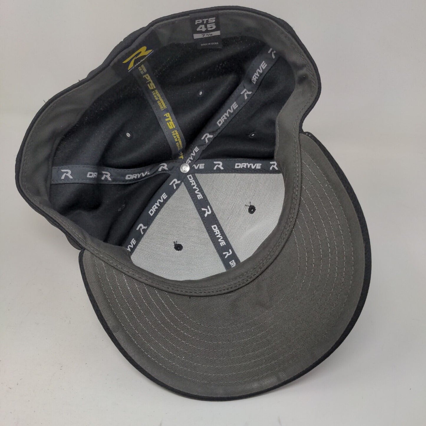 Richardson Men's Fitted Hat Black Size 7 7/8 PTS45 Blank Dryve
