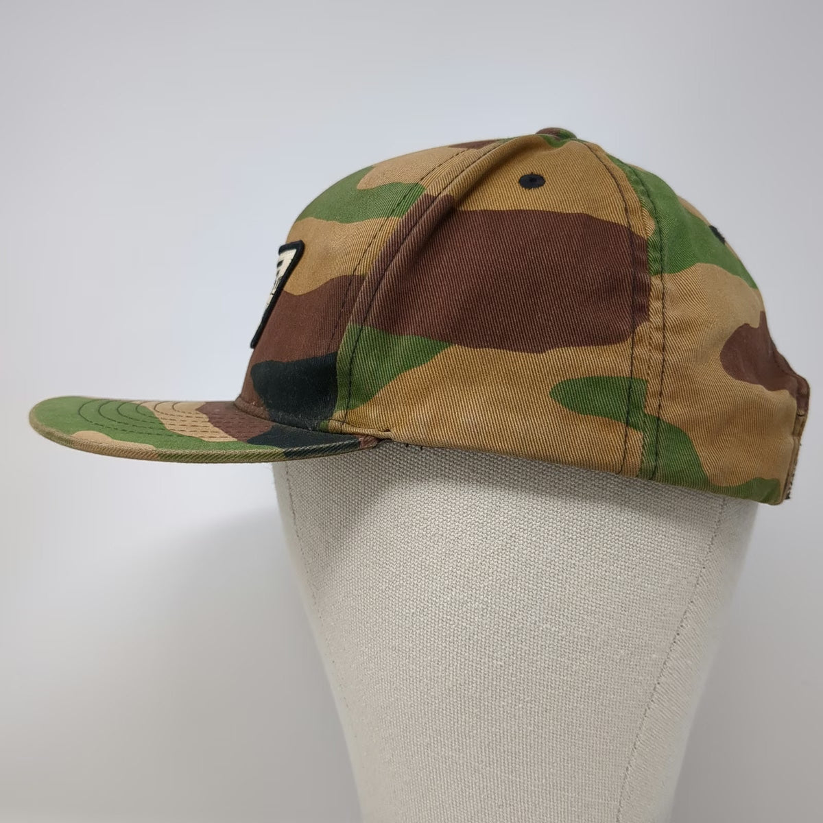 Vans 5 Panel Green Camo Skateboard Patch One Size Snapback Hat CA NY 1966 Twill