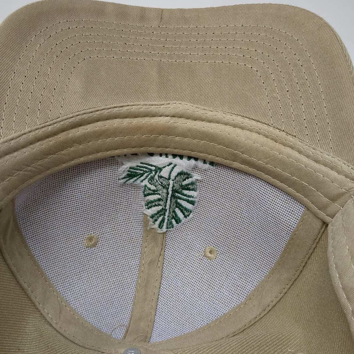Avery Dennison Summit Mexico 2025 Baseball Cap Beige One Size Hat Leaf Graphic
