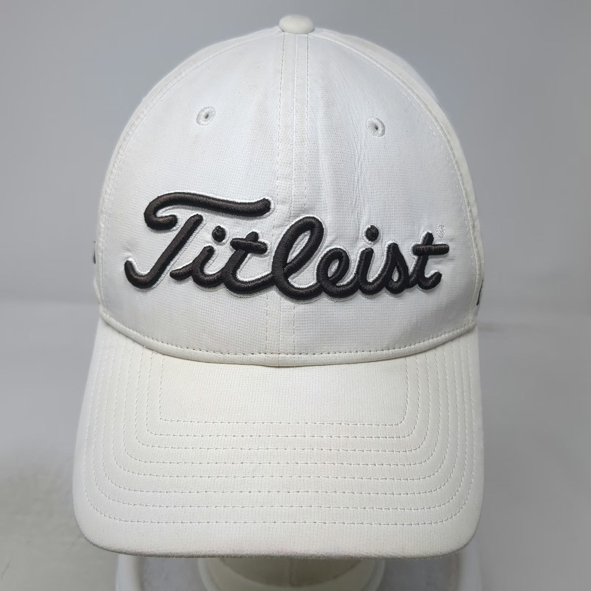 Titleist Baseball Cap White One Size Pro V1 FootJoy Performance Golf Hat