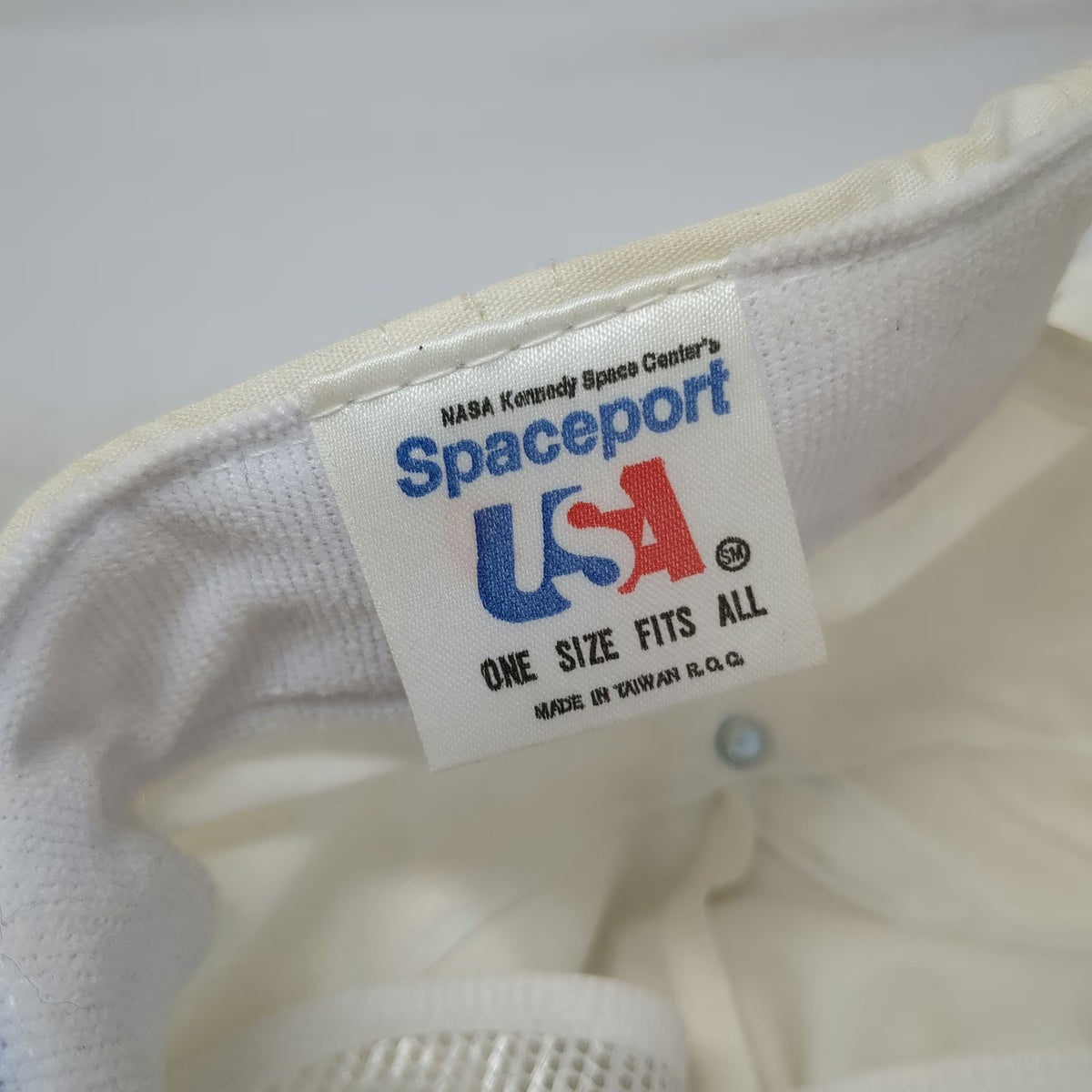Spaceport USA Trucker White Hat Slideback Kennedy Space Center NASA FL Vintage