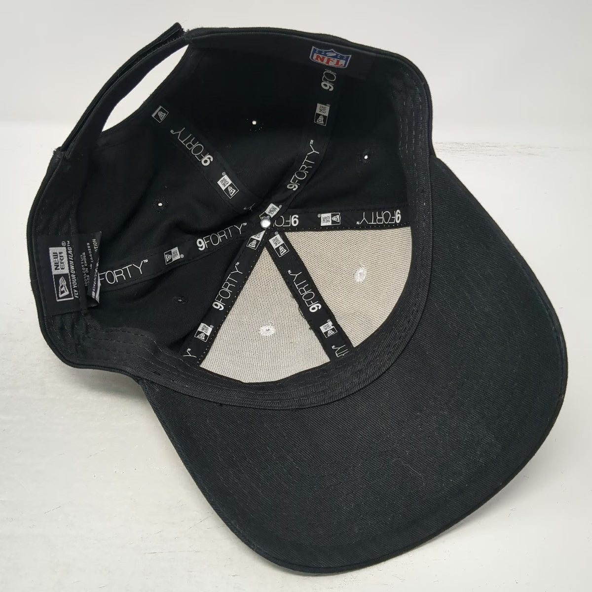 New Era NFL Pro Bowl Cap Black White One Size OS Strapback Curved Brim Logo Hat