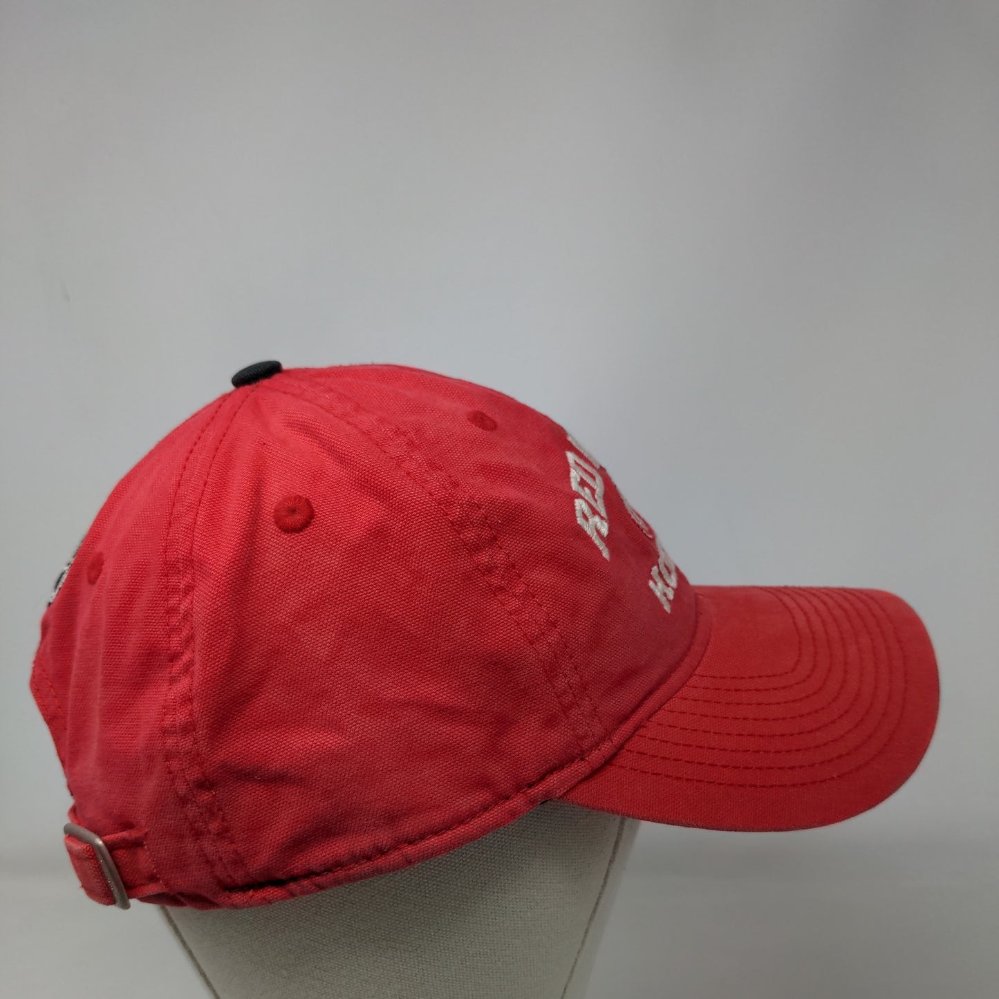 Detroit Red Wings NHL Slideback Hat Red Reebok OSFA Embroidered Logo Hockey