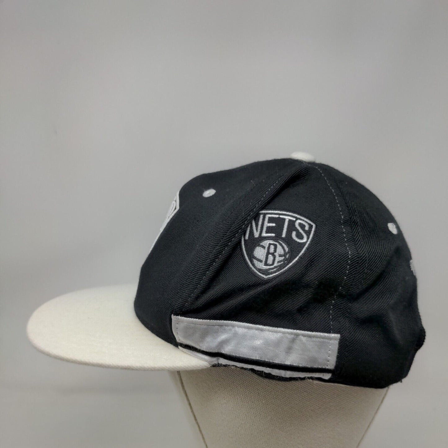 Brooklyn Nets Snapback Hat Black White Embroidered Logo Mitchell & Ness NBA