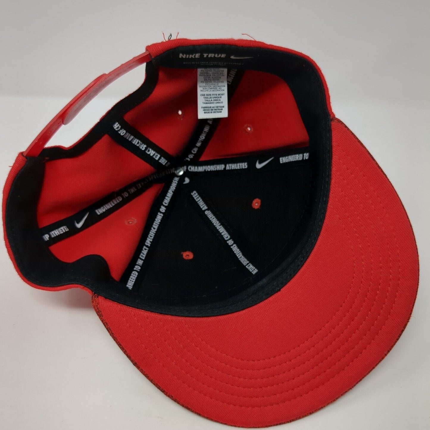 Nike True Snapback Hat Red One Size Adjustable Swoosh Vent Holes
