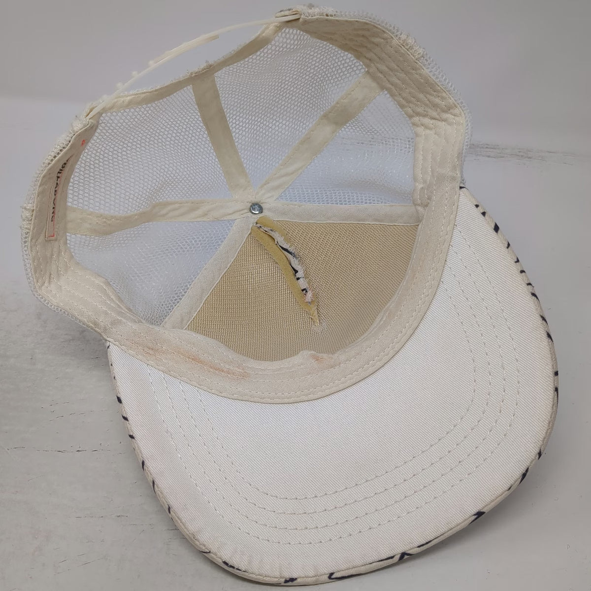 Billabong Trucker Hat Beige One Size Geometric Rainbow Logo Mesh Back Snapback