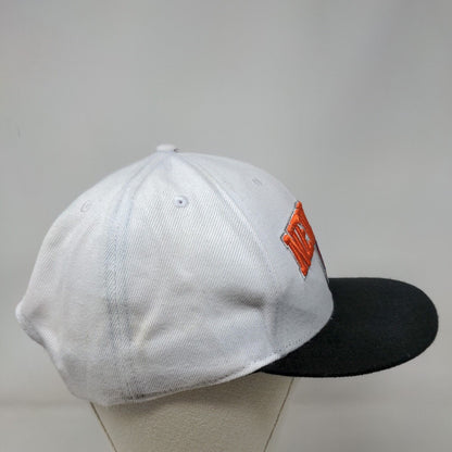 New York Knicks Snapback Ultra Game Hat OSFM Embroidered Logo White NBA