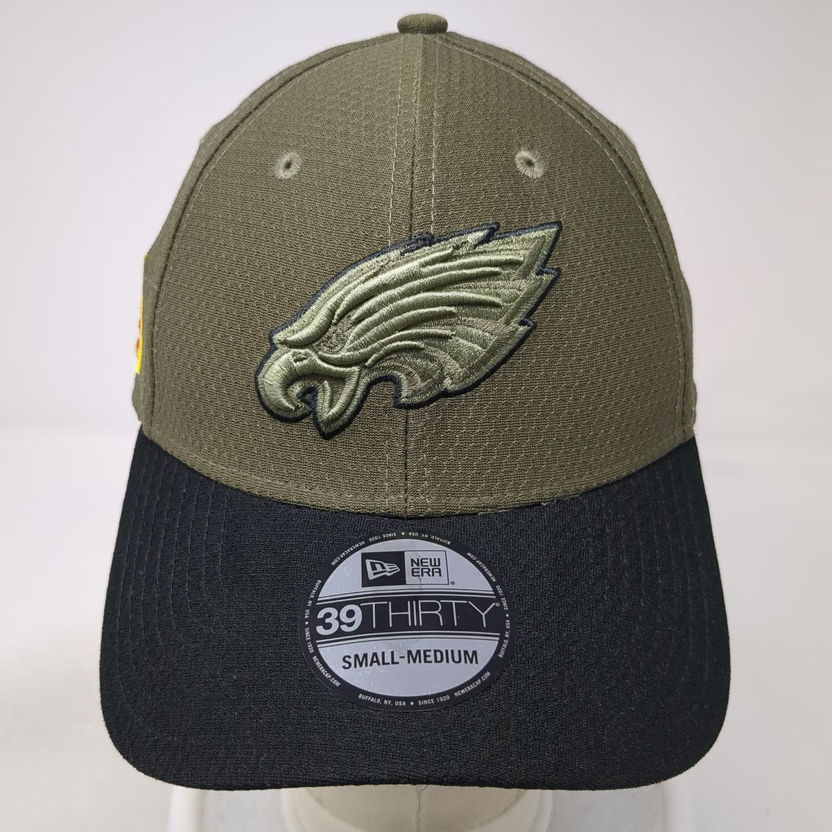 New Era Philadelphia Eagles NFL Hat Green M Salute To Service Camo 39THIRTY