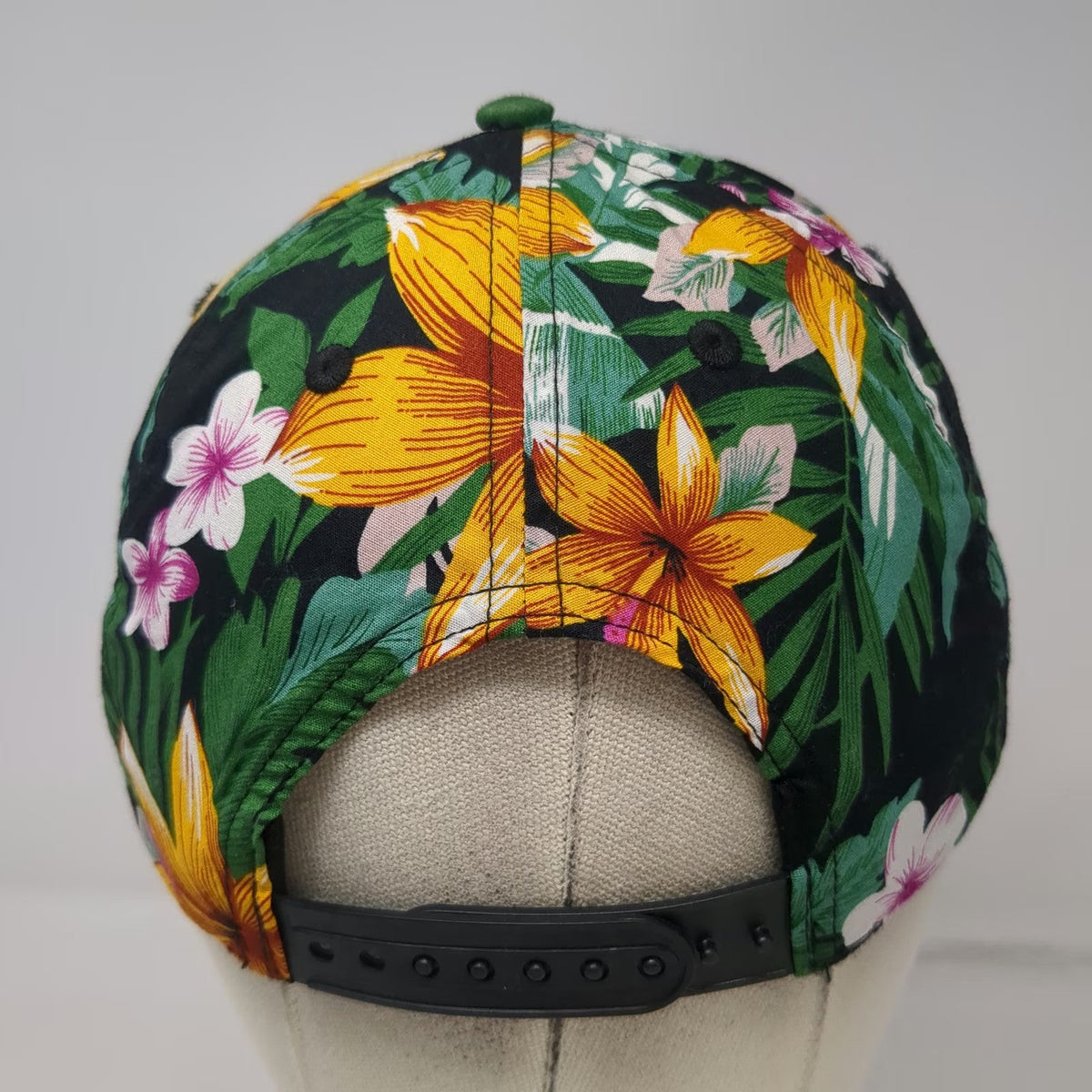 Pukka Sun Valley Golf Resort Idaho Hat Snapback Black Tropical Floral One Size
