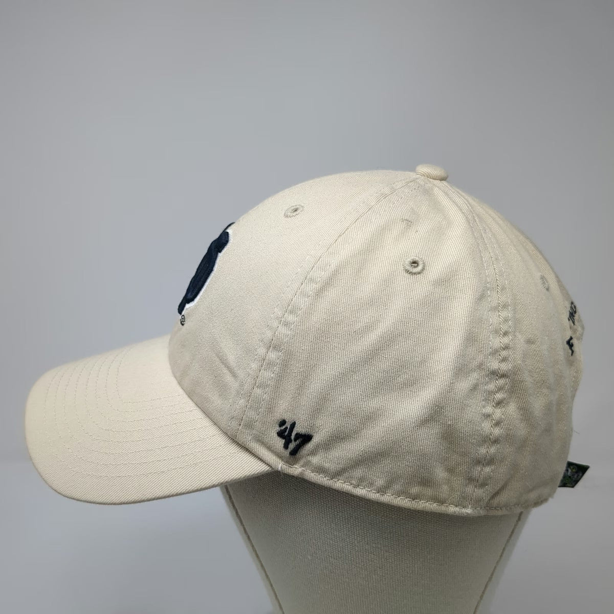 '47 Brand Notre Dame Fighting Irish NCAA Hat Beige OSFM Cap ND Logo Embroidered