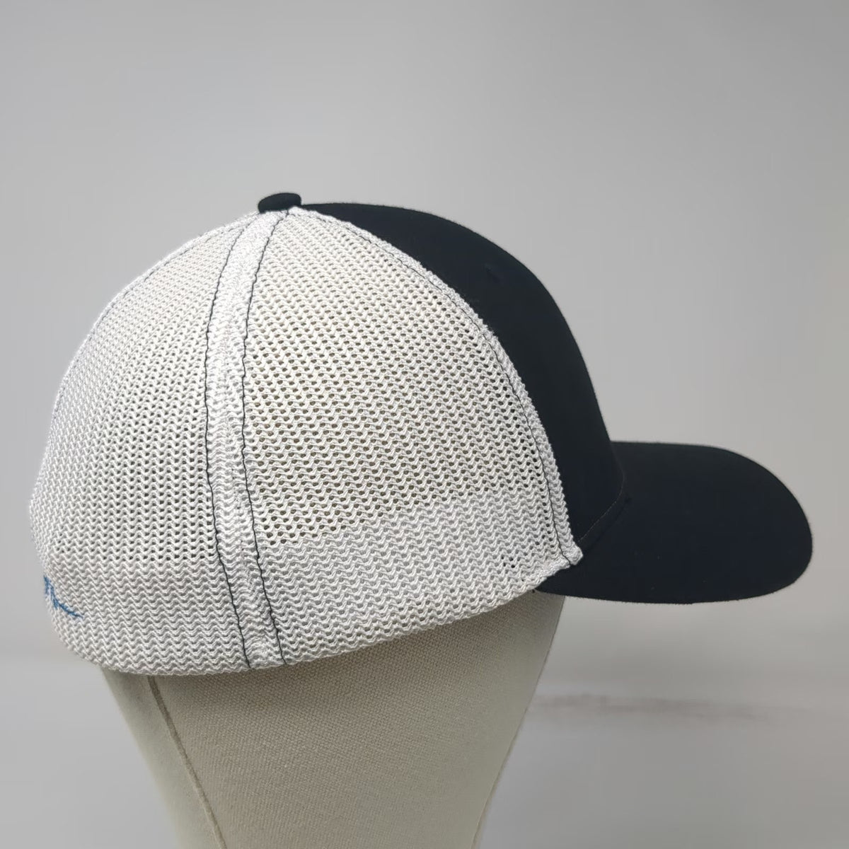Richardson Baseball Cap Black XL Mesh Stretch Fit Atlas Logo Hat Curved Brim