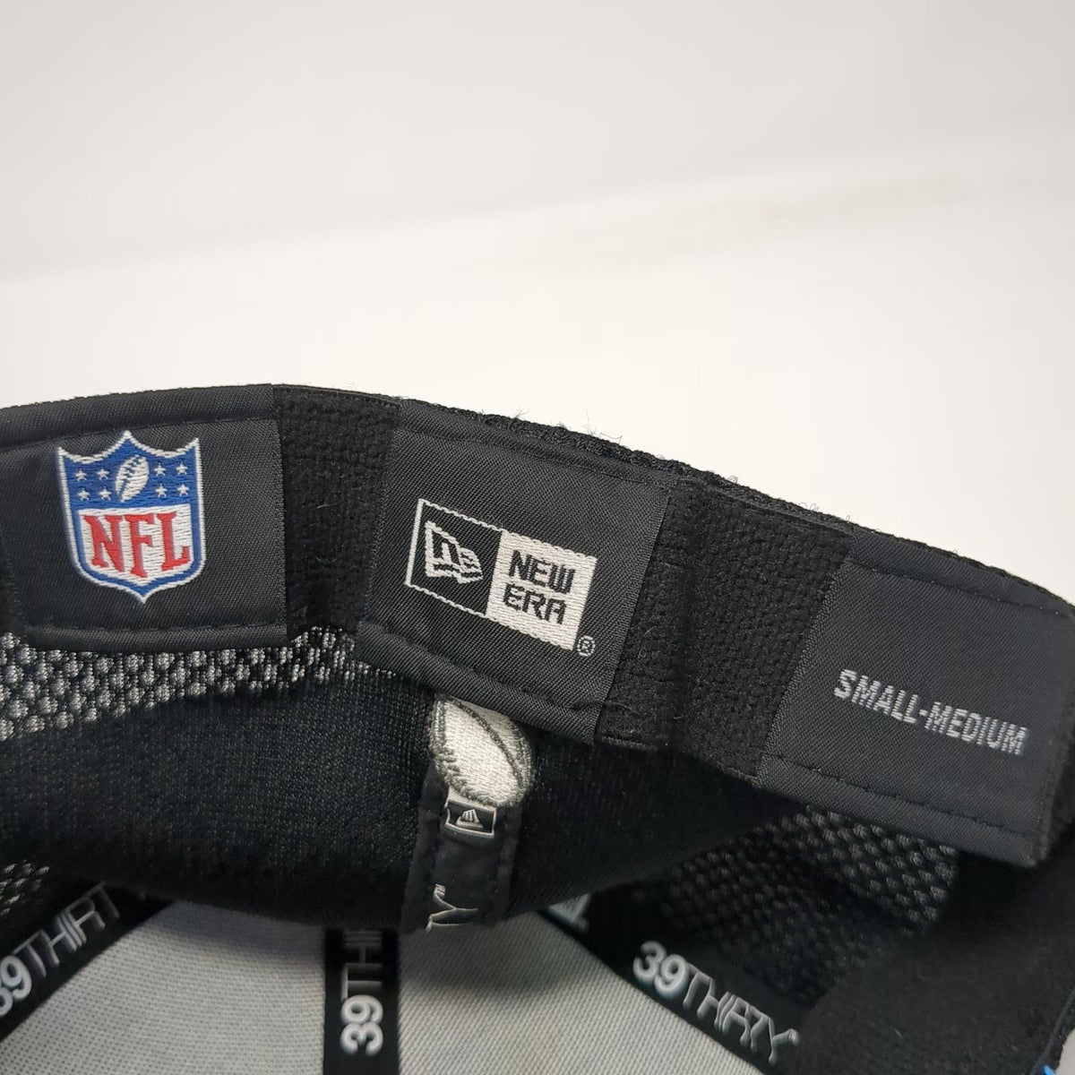 NFL Super Bowl LII New Era 39THIRTY Mesh Stretch Fit Cap Hat Blue Black Size M